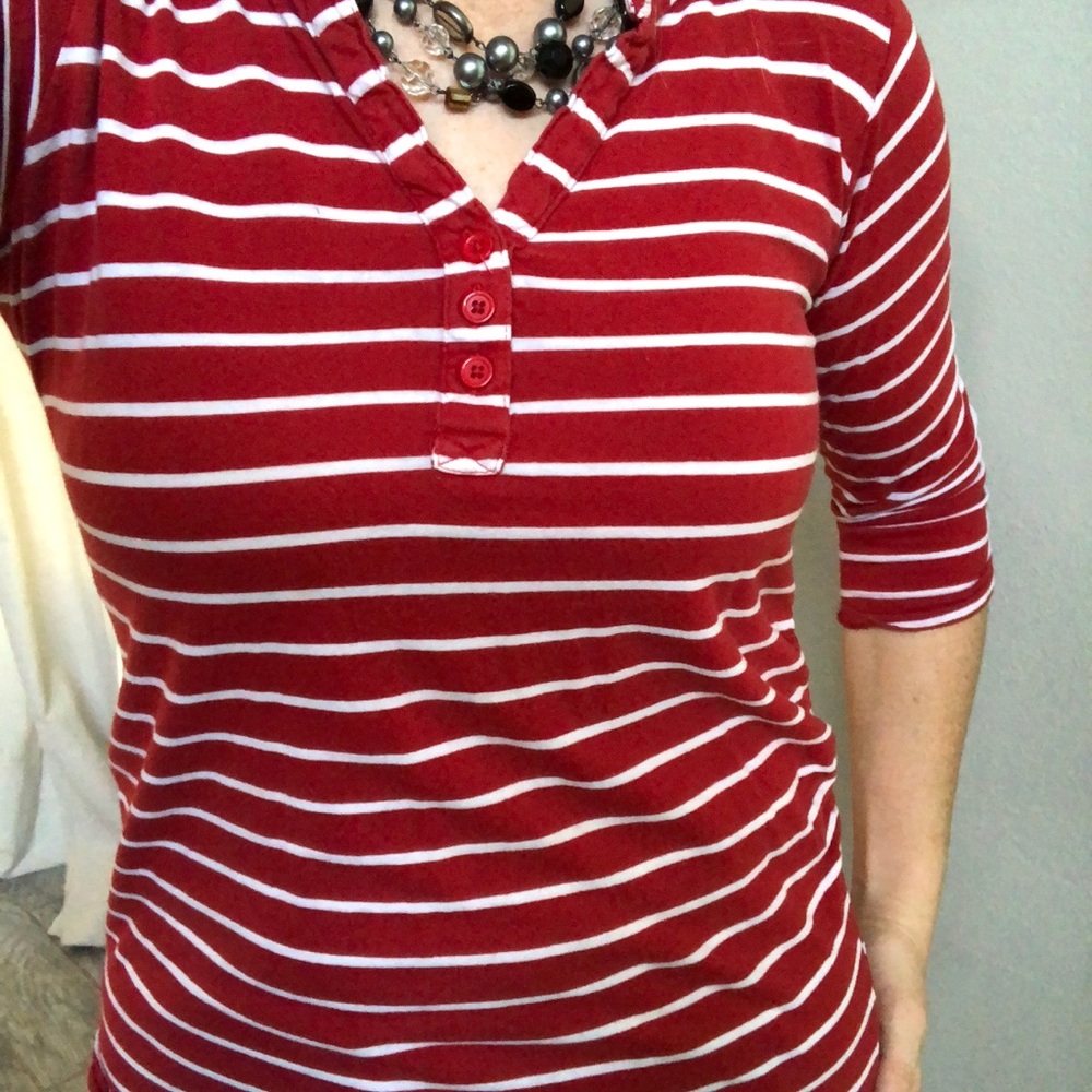 Candy Striped V-Neck 3-Button 3/4 Sleeved Shirt